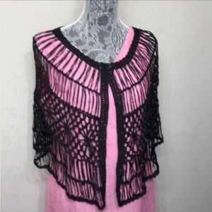 White House Black Market women’s black lace poncho OS
